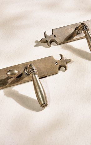 Escutcheon